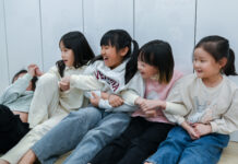 행복한 3월 8일 주일 뉴시티